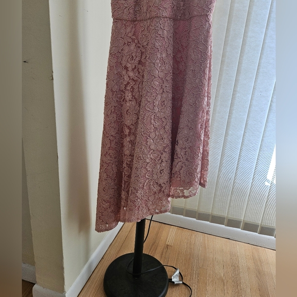 Like new - Le Chateau pink asymmetrical dress - Picture 2 of 9